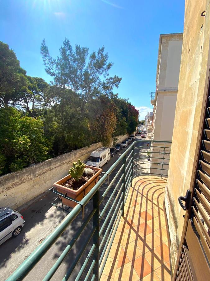 Апартаменты Casa Chiara, Roof Terrace, 100M To The Historical Center Лечче Экстерьер фото